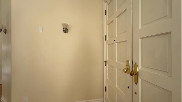 Sandy Love’s Blowjob Strips My Dick for a Cum-in-Mouth Orgasm Party!